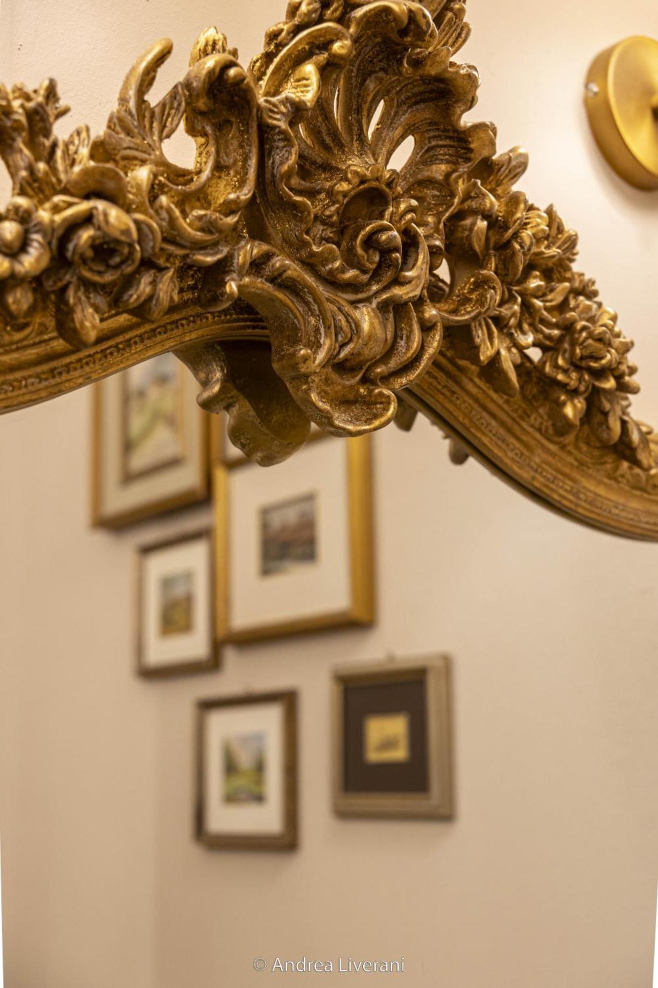 Sibilla Suite Apartment - Via Oberdan 13 ボローニャ エクステリア 写真