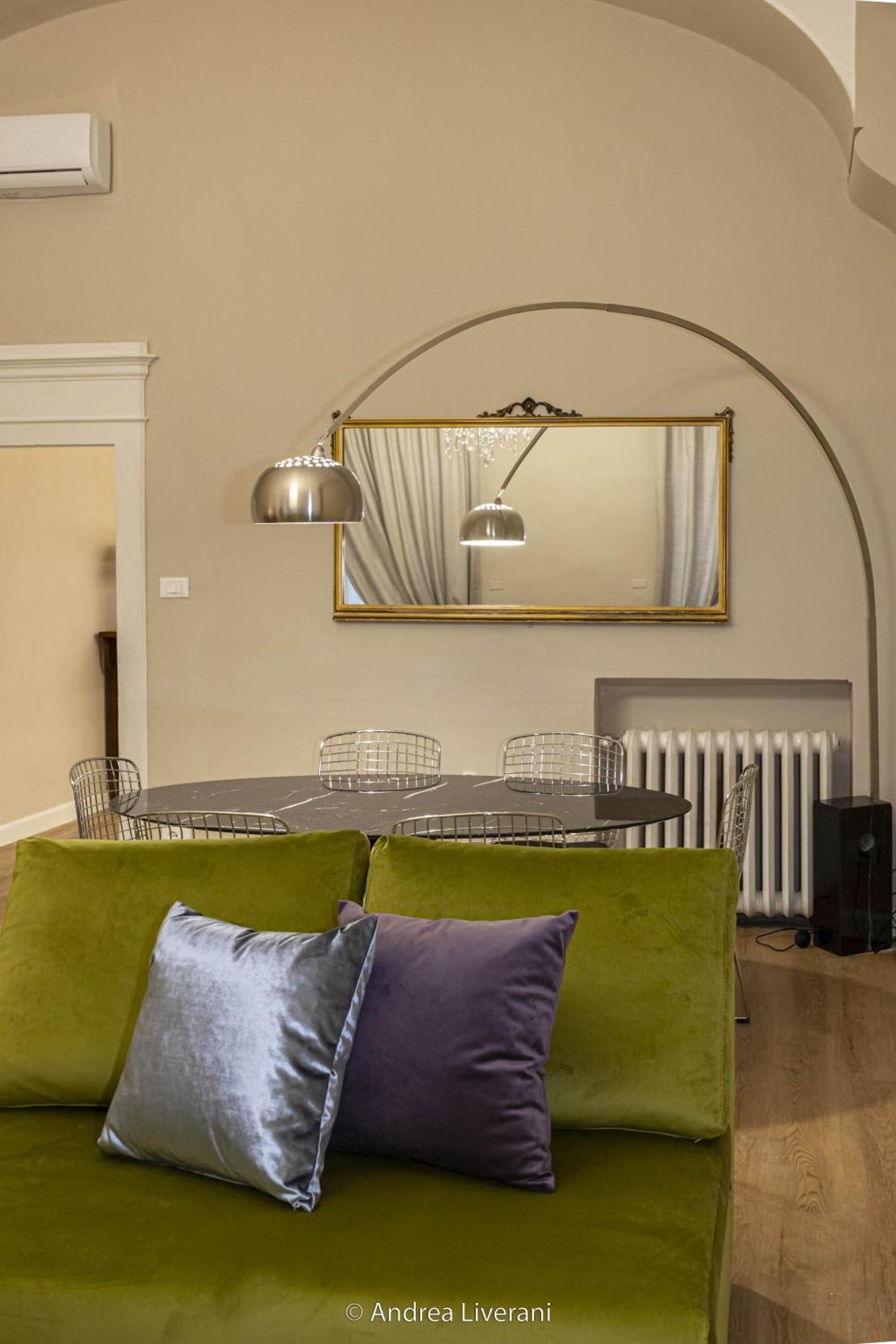 Sibilla Suite Apartment - Via Oberdan 13 ボローニャ エクステリア 写真